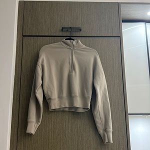 Aritzia TNA 1/4 Zip Perfect Sweatshirt